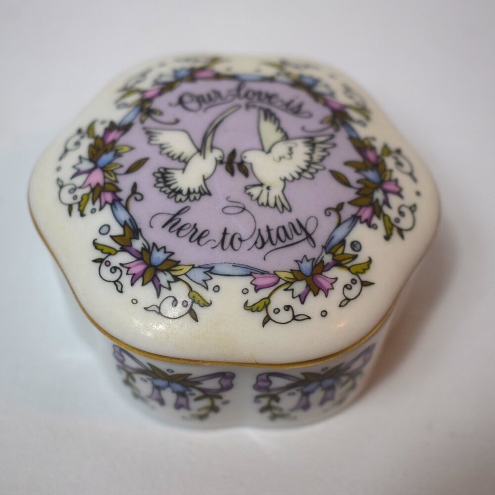 Vintage 1983 Franklin Porcelain Kate Lloyd Jones Our Love Music Box